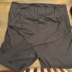 Never worn gray LulaRoe gray leggings